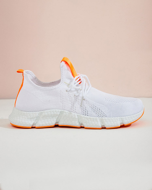 Білі жіночі кросівки з помаранчевими вставками Baym