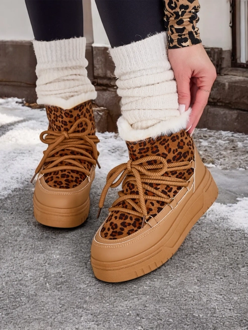 Жіночі крашні зимові чоботи Royalfashion Moniuc