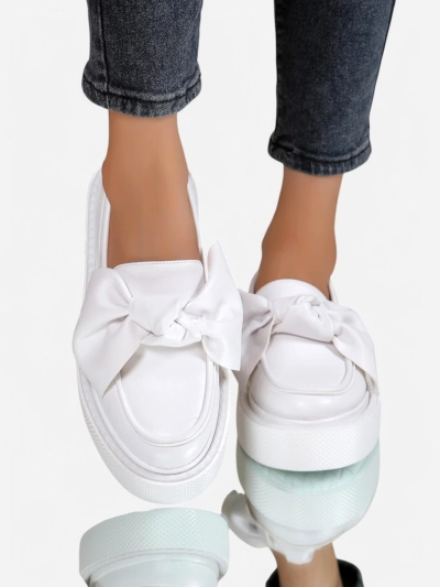 Royalfashion Elegante Damenmokassins mit einer Schleife Ortto