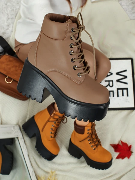 Damen Stiefeletten Öko-Wildleder mit Blockabsatz und Plateau Tavlissa