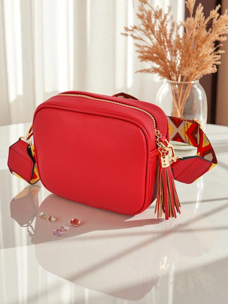 Royalfashion Kleine Damenhandtasche aus Öko-Leder mit buntem Riemen Kovi Lace