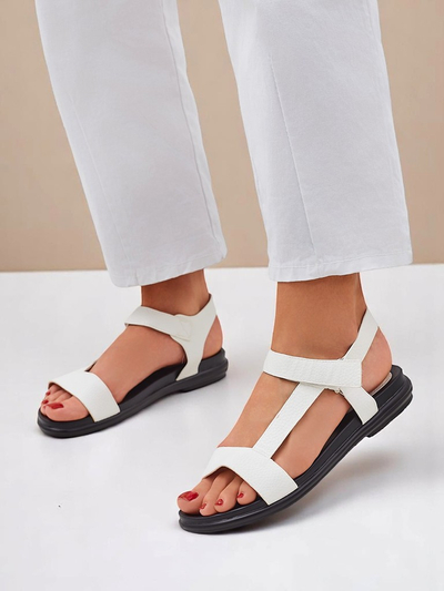 Royalfashion Damensandalen mit flacher Sohle Lillia