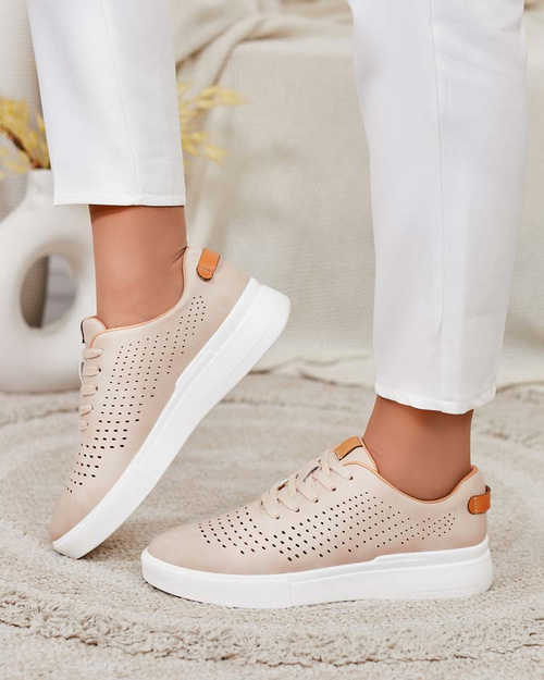 Royalfashion Жіночі ажурні спортивні кросівки Deromias