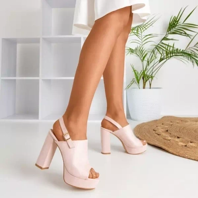 OUTLET Hellrosa Sandalen aus Öko-Wildleder mit höherem Pfosten Tripsi-Schuhe