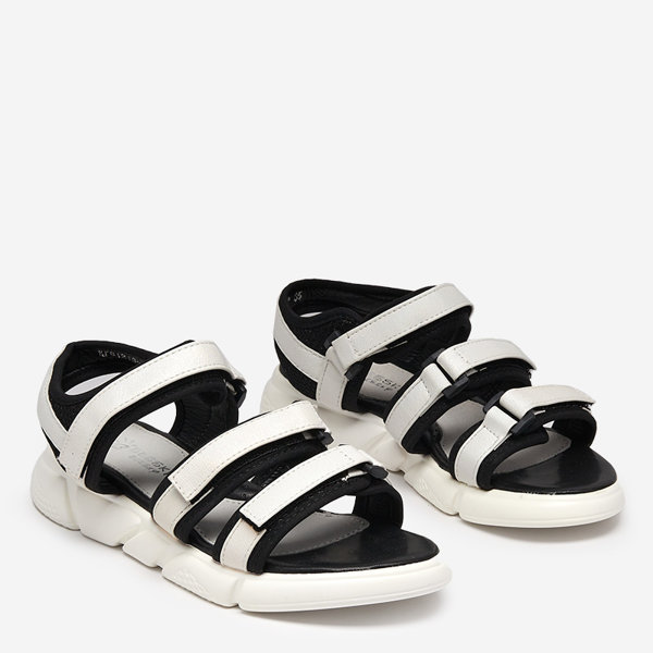 Mädchensandale mit Klettverschluss in weißen Mumin-Shoes