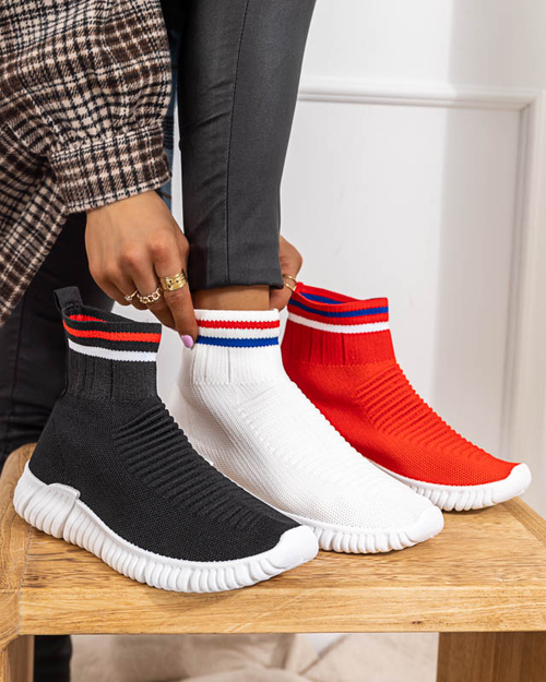 Червоне жіноче спортивне взуття Deloni