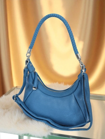 Royalfashion Kleine Damenhandtasche aus Öko-Leder mit dekorativem Riemen Lacquea