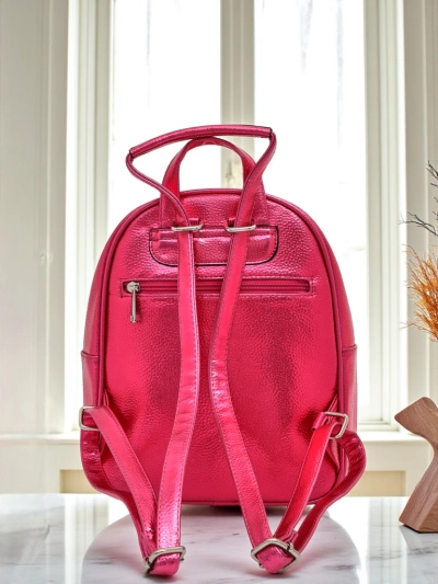 Royalfashion Damenrucksack aus Öko-Leder mit metallischen Streifen Metallic Stripes