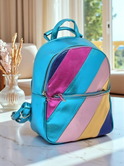 Royalfashion Damenrucksack aus Öko-Leder mit Metallic-Streifen Metallic Stripes