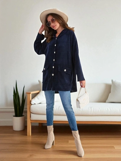 Royalfashion Damen-Strickjacke mit goldenen Knöpfen in ÜBERGRÖßE