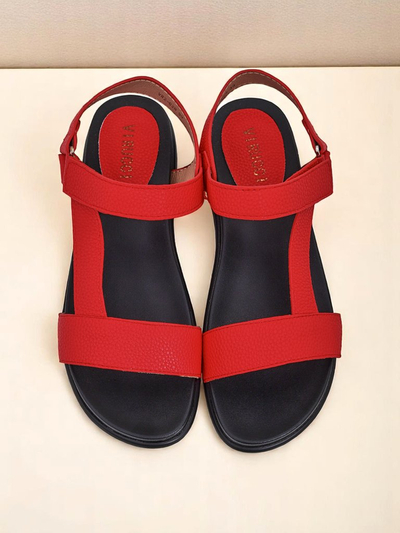 Royalfashion Damensandalen mit flacher Sohle Lillia