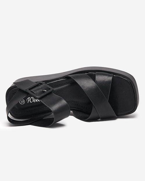 Чорні жіночі босоніжки з екошкіри на танкетці Scozi