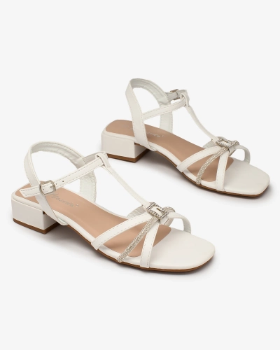 Royalfashion Weiße Damen-Sandalen mit niedrigem Absatz und Zirkonia Luietta
