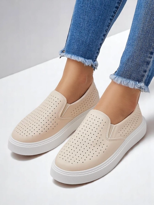 Royalfashion жіночі перфоровані сліпони Emillia