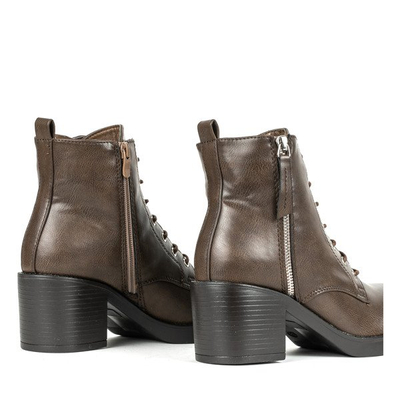 Braune Stiefeletten an einem höheren Pfosten Fanilla - Footwear
