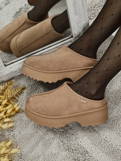 Kurze Damenstiefel a'la Schneestiefel mit Fell Noelina