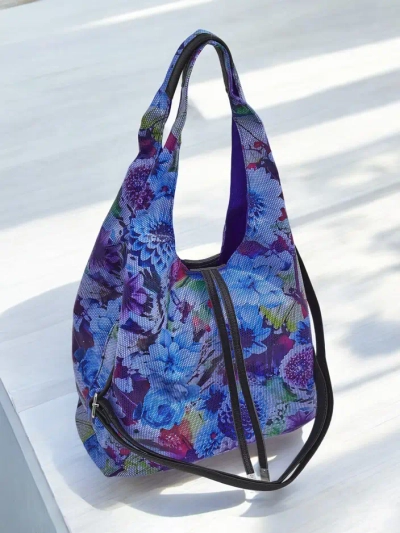 Royalfashion Große Blumenstofftasche mit Kosmetiktäschchen und Magnetverschluss
