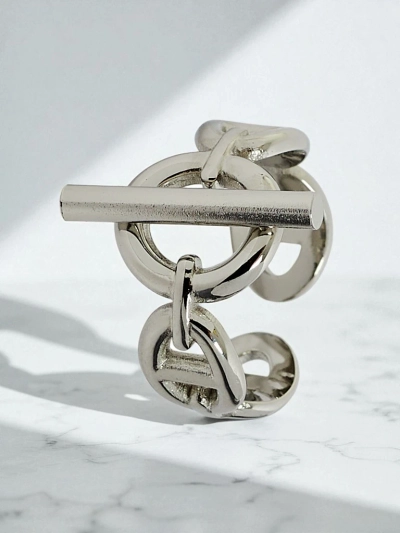 Dolce Vita Armreif-Armband mit dekorativen Charms
