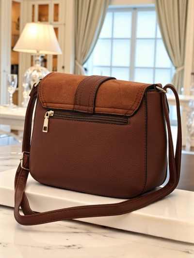 Kleine Damenhandtasche aus Öko-Leder Karelia