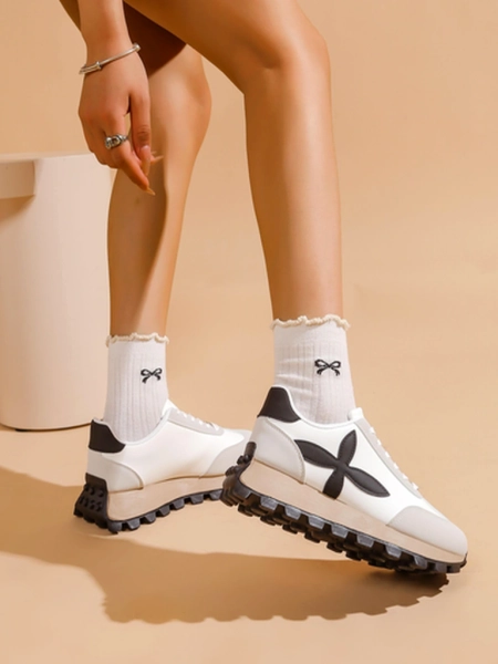 Royalfashion Damen sportliche Sneakers auf einer dickeren Sohle Aloqa