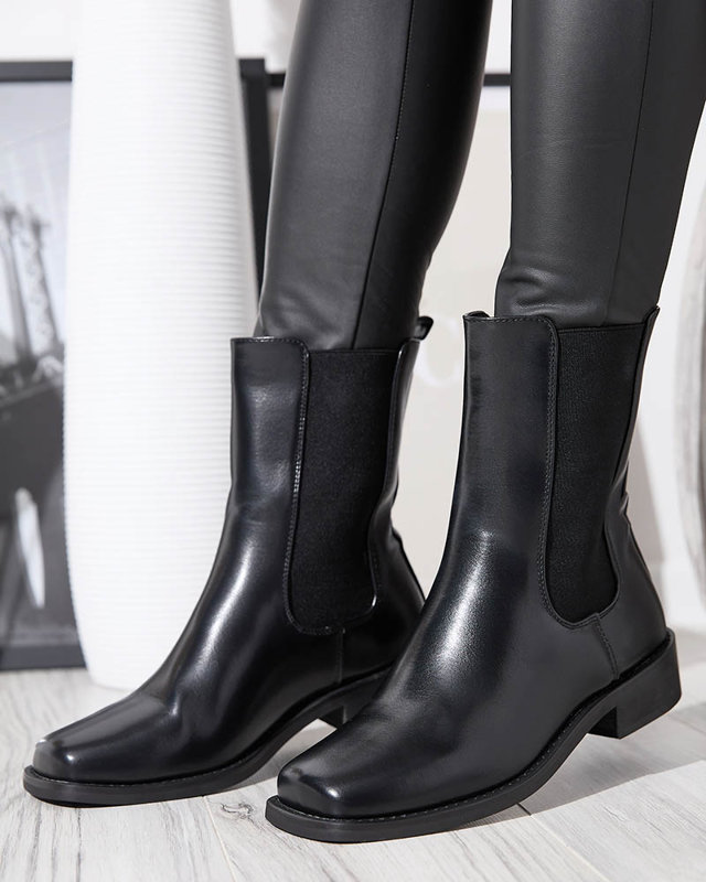 Hohe Damenstiefel mit eckiger Kappe aus schwarzem Sudis- Footwear