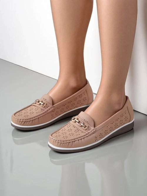 Royalfashion Жіночі перфоровані мокасини Cerro