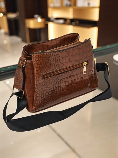 Lackierte kleine Damenhandtasche aus Öko-Leder Midnight Fern