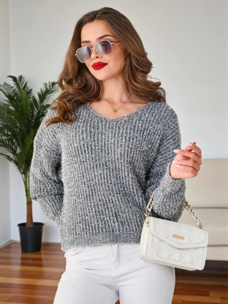 Royalfashion Damenpullover mit glänzendem Faden