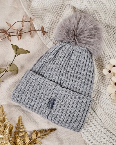 Royalfashion Damen isolierte Mütze mit Bommel