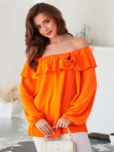 Royalfashion Damenbluse im spanischen Stil mit Rüschen und einer Blume