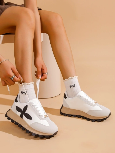 Royalfashion Damen sportliche Sneakers auf einer dickeren Sohle Aloqa
