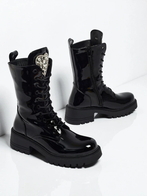Лаковані шнуровані жіночі ботфорти Emelune