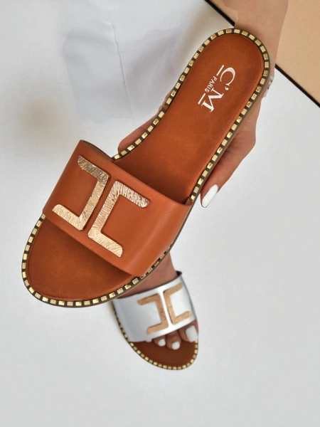 Royalfashion Damen-Pantoletten aus Kunstleder mit Dekoration Gildra