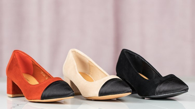 Beige Pumps auf einem niedrigen Pfosten Massikina - Footwear