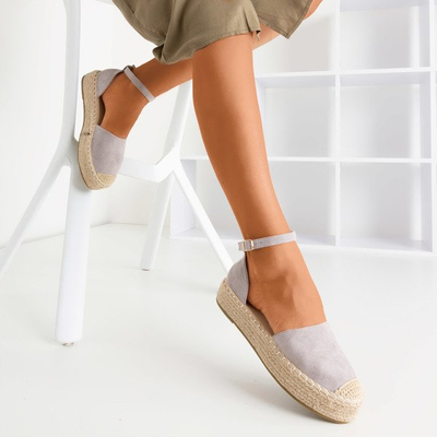 Hellgraue Damen-Espadrilles auf der Maritel-Plattform - Schuhe