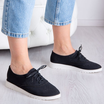 Schwarze Schuhe auf Malasia-Plattform - Schuhe 1