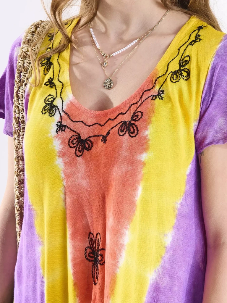 Gelbes und lilafarbenes Strandkleid für Damen mit Patches - Kleidung