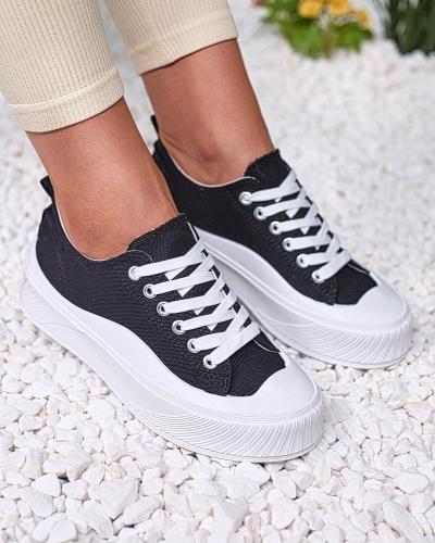 Royalfashion Schwarze sportliche Sneakers auf Plateau Luceri