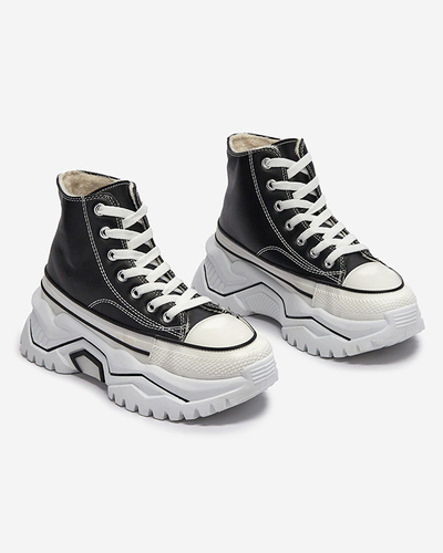 OUTLET Damen schwarze isolierte Plateau-Sportschuhe a'la sneakers Retiha - Schuhe