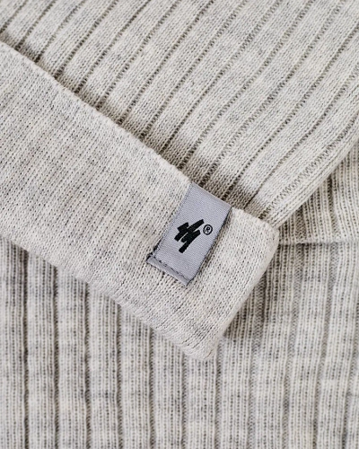 Royalfashion Winter Universal Set - Mützenmütze mit einem Schlauchschal