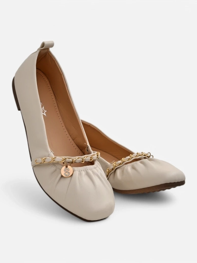 Damen Ballerinas Aelia beige aus Öko-Leder mit dekorativer Kette ITALIA