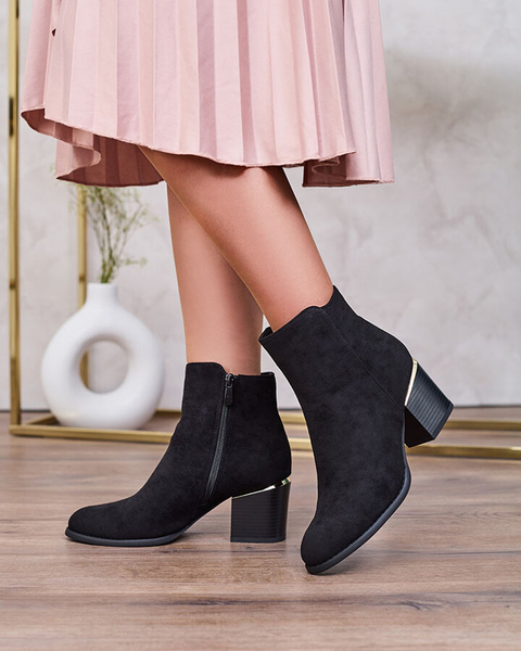 Royalfashion Schwarze Damenstiefel mit niedrigem Stiletto Traestra