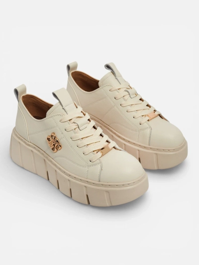 Sportliche Damen-Sneakers aus Naturleder Sacerr
