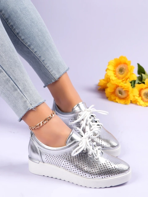 Royalfashion Жіночі перфоровані черевики Gofielle