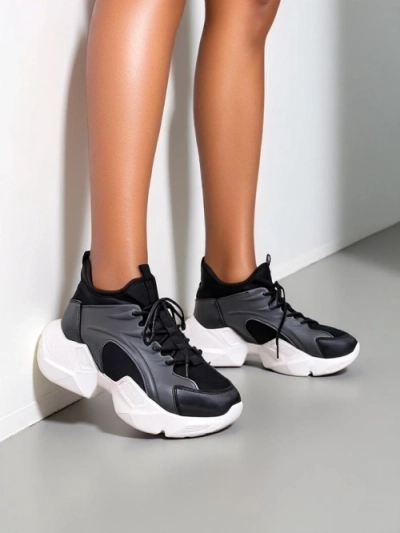 Royalfashion Damen sportliche Sneakers auf einer dickeren Sohle Vivers