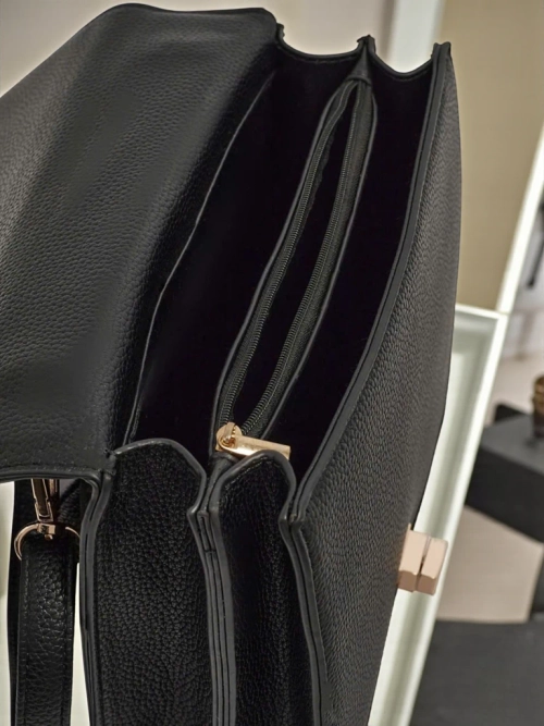 Маленька жіноча сумочка з еко шкіри Karelia