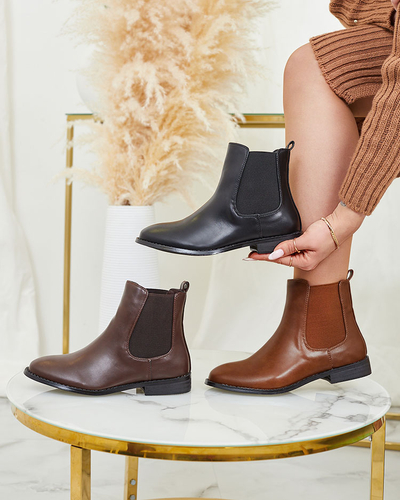 Royalfashion Schwarze Damenstiefel a'la sztyblety mit Verzierungen Ederte