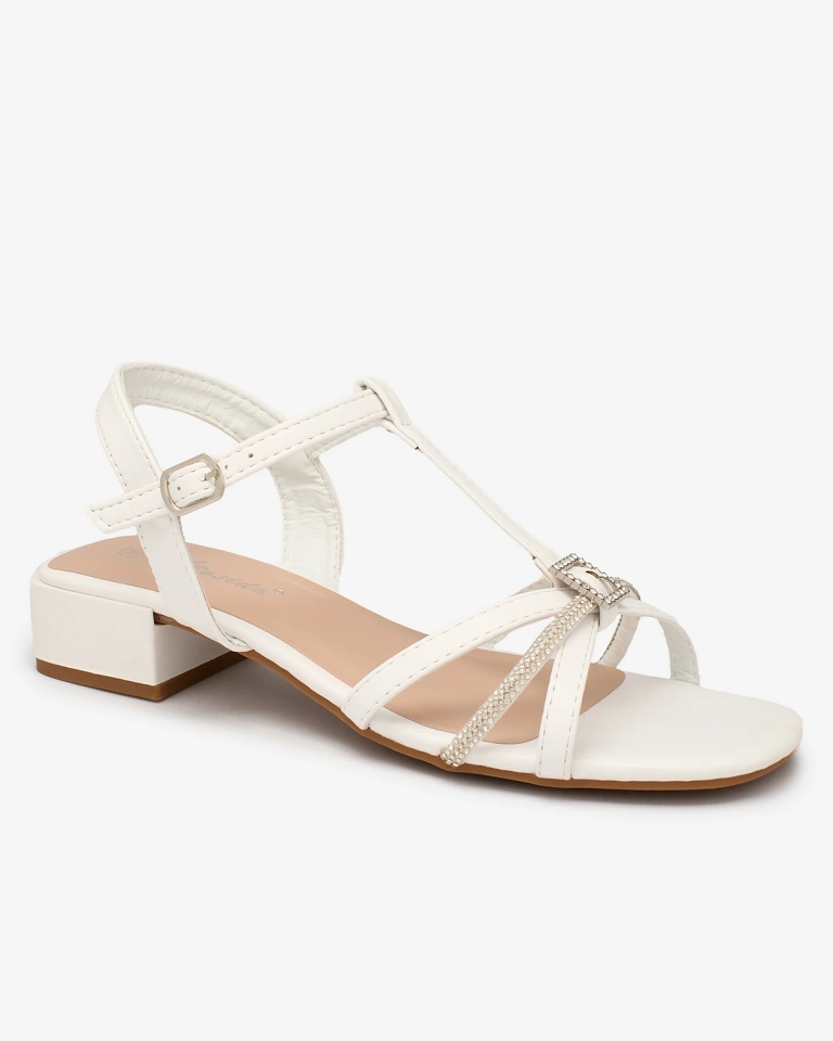 Royalfashion Weiße Damen-Sandalen mit niedrigem Absatz und Zirkonia Luietta