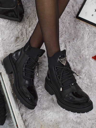 Geschnürte Damenstiefeletten Elisse aus Öko-Leder