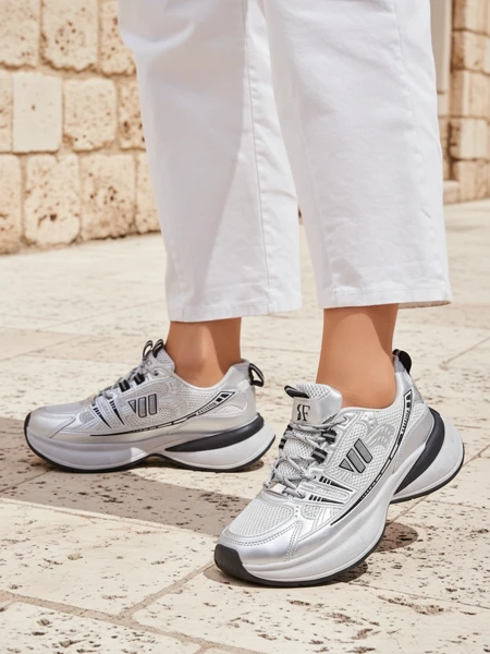 Royalfashion Damen Sport Sneakers auf einer dickeren Sohle Roality